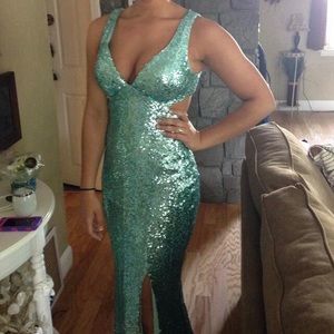 Gorgeous prom dress!